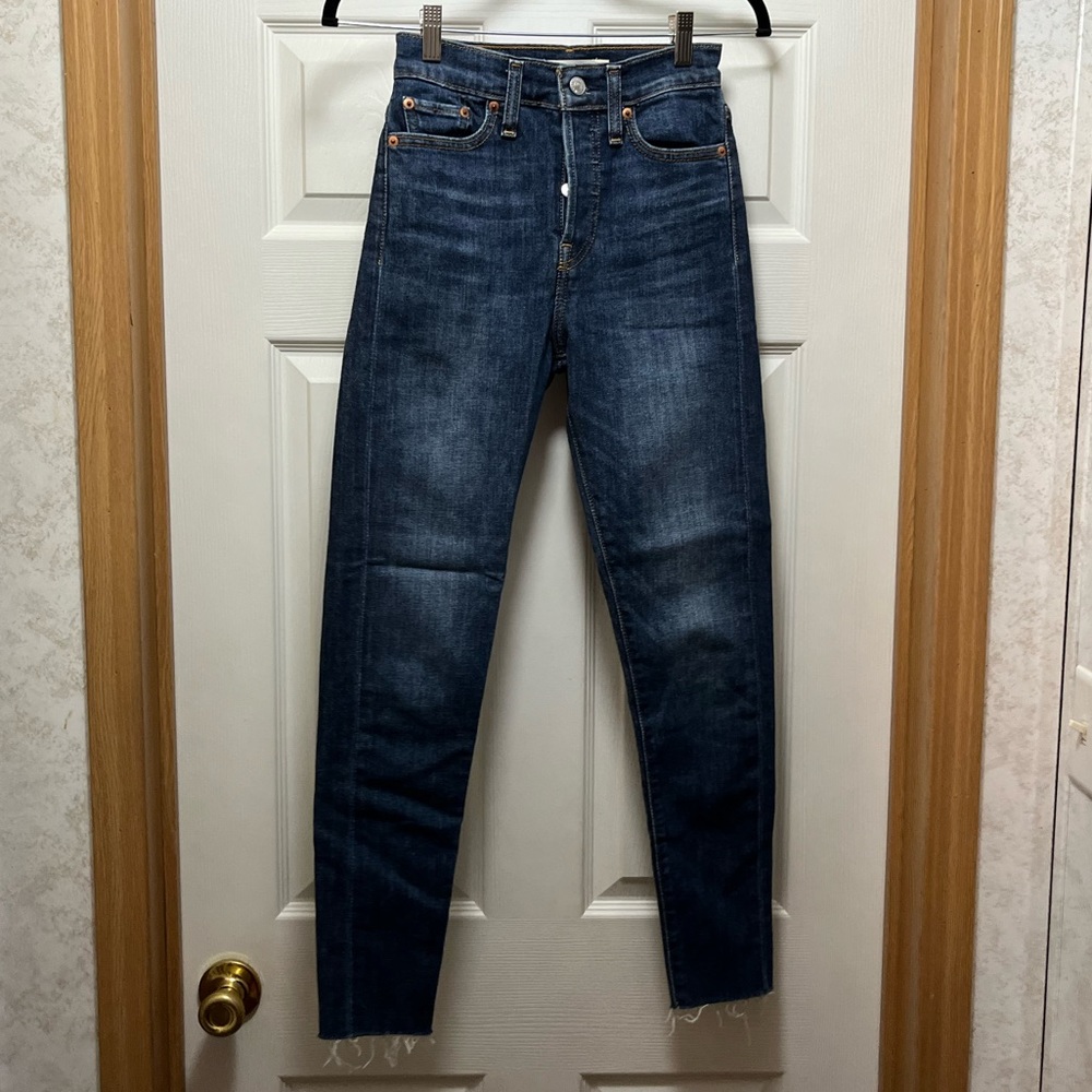 Levi Wedgie Skinny